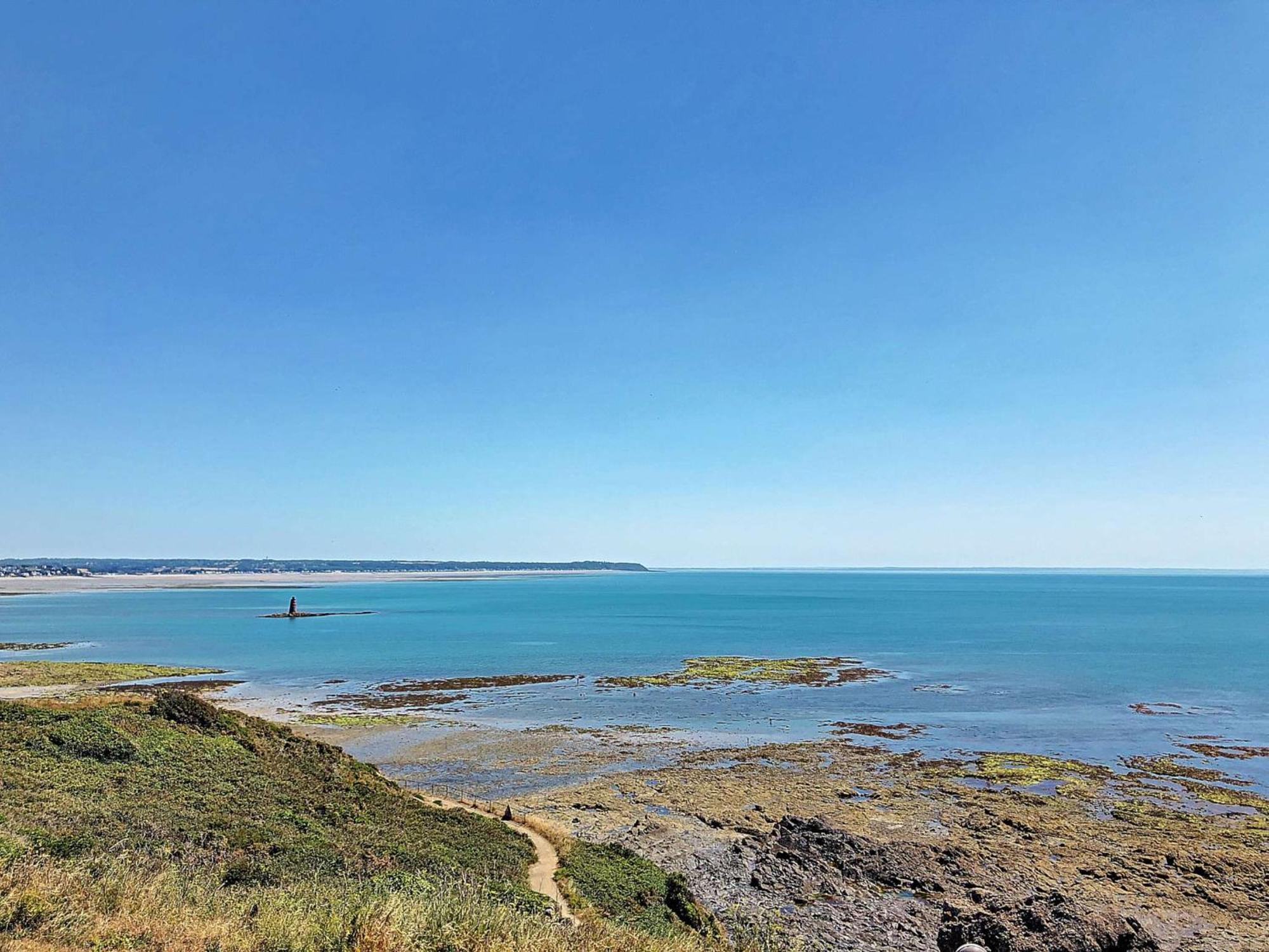 Willa Maison De Plain-Pied Avec Jardin, A 200M De La Plage Et 400M Des Commerces - Fr-1-361-58 Jullouville-les-Pins Zewnętrze zdjęcie