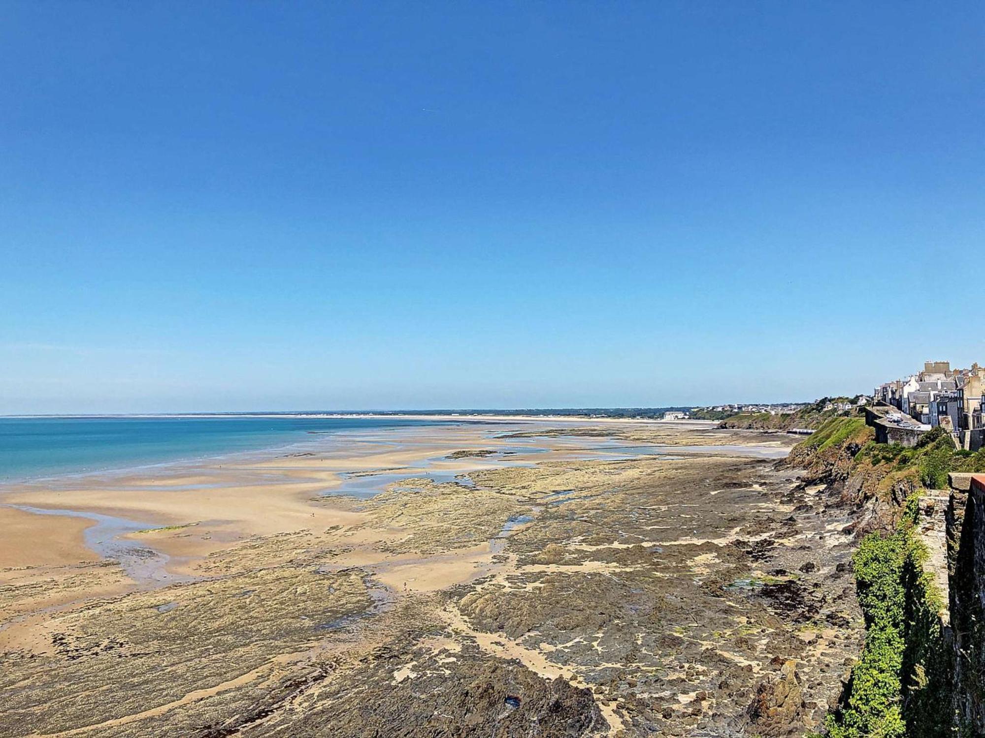 Willa Maison De Plain-Pied Avec Jardin, A 200M De La Plage Et 400M Des Commerces - Fr-1-361-58 Jullouville-les-Pins Zewnętrze zdjęcie